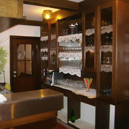 And Restaurant Tia Bed & Breakfast *