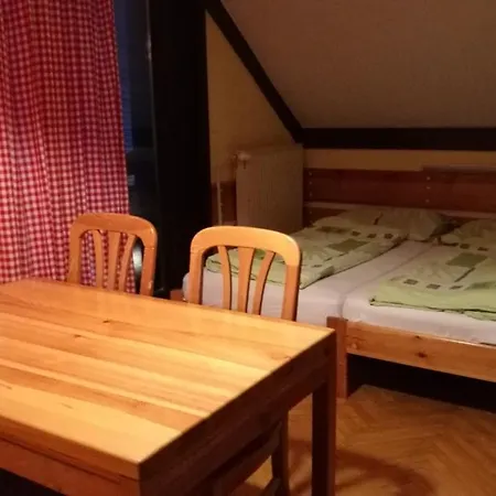 And Restaurant Tia Bed and Breakfast
