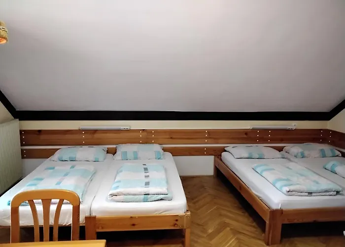 And Restaurant Tia Bed & Breakfast